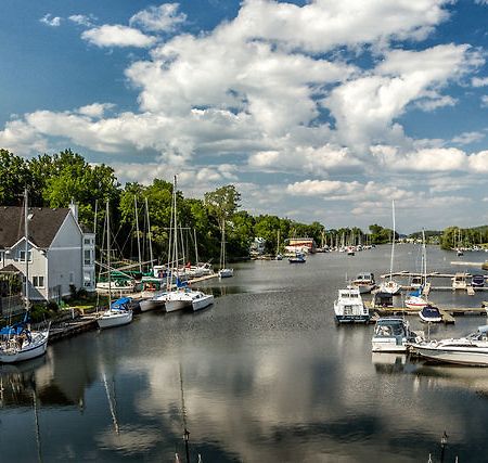 Picton Harbour Inn Buitenkant foto